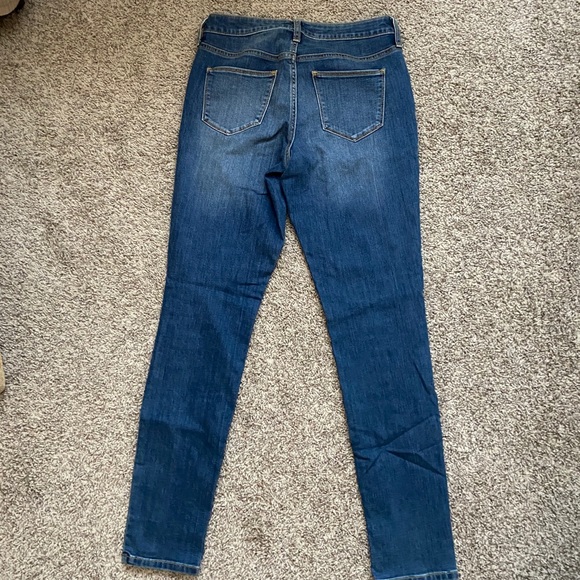 Universal Thread Mid Rise Skinny Jeans - Picture 4 of 6